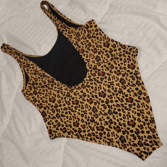 Leopard Print One Piece Body/bathing Suit - Picture 6 of 7
